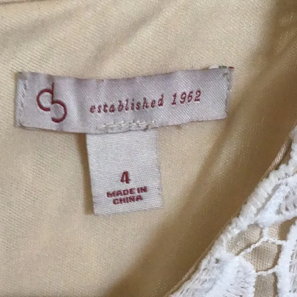 Dress - Picture 4 of 4
